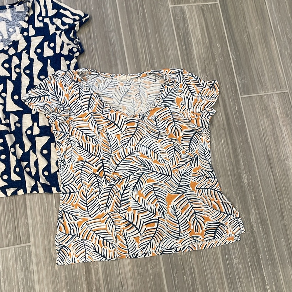 Set of 2 Nic and Zoe v neck tee shirts, size S - Picture 3 of 7